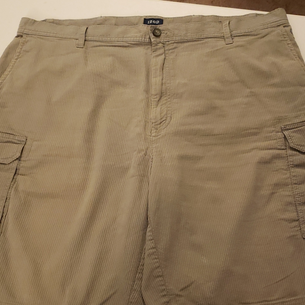 IZOD MOSS Cargo Pockets Size 42
